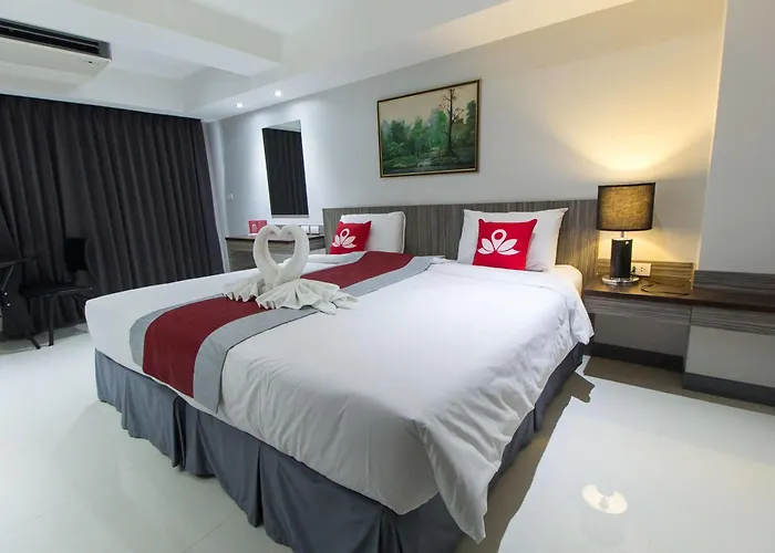 Zen Yaowarat Soi 7 Hotel 3*